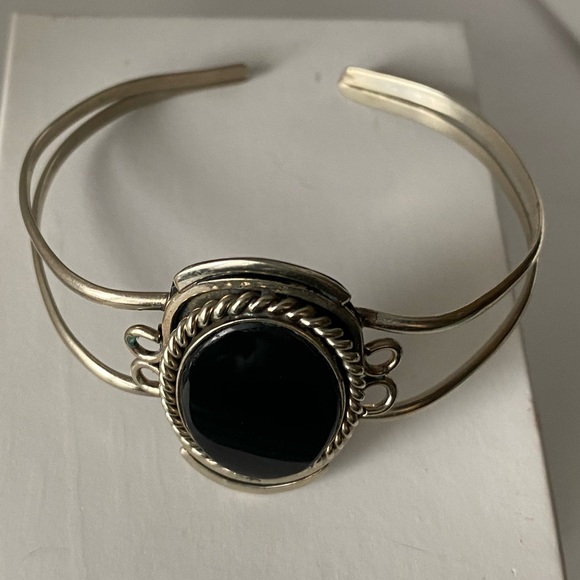Silver Cuff Bracelet with Black Stone - Native, Unique - Picture 5 of 11